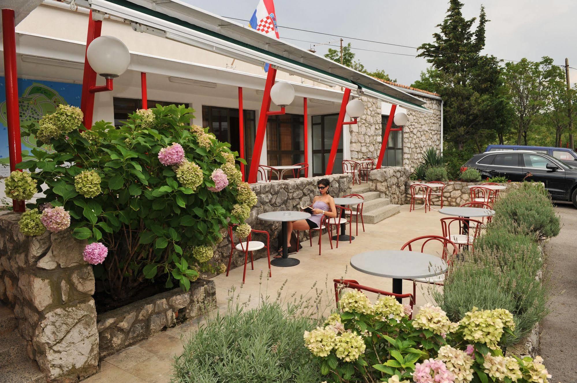 Paviljoni & Bungalow Kacjak Crikvenica Eksteriør bilde